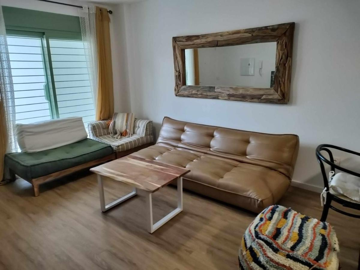 La Invencible 1ª Linea Playa Apartment